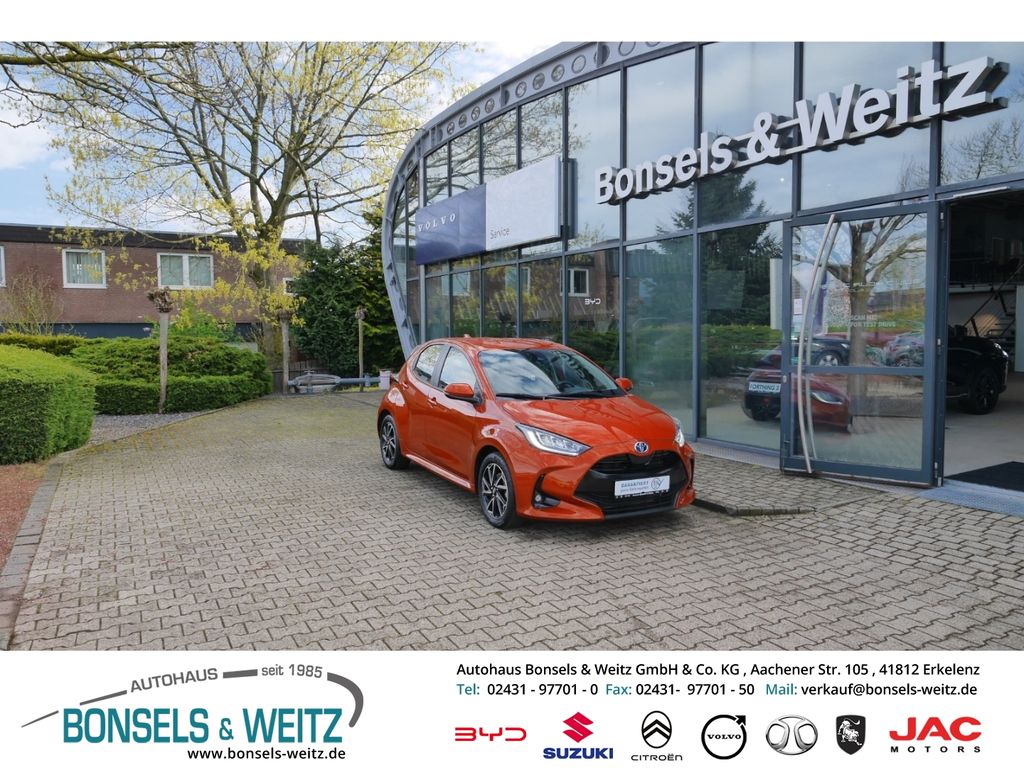 Bild des Angebotes Toyota Yaris Hybrid 1,5 TeamD LED Apple CarPlay Android