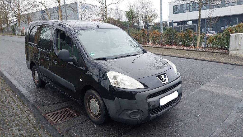 Bild des Angebotes Peugeot Partner MAXI HDI Mixto Halbkasten mit Sitze