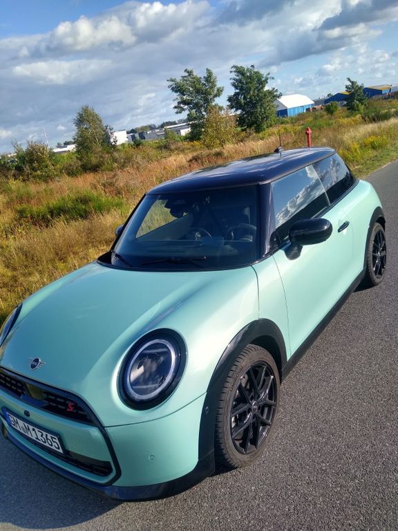 Bild des Angebotes MINI COOPER_S Favo.TrimAut.PanoramAccE.SitzeXL-Paket