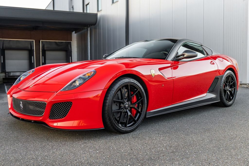 Bild des Angebotes Ferrari 599 GTO - Rosso Scuderia - 1 of 599