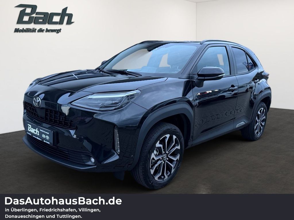 Bild des Angebotes Toyota Yaris Cross 1.5 Teamplayer Winter+Safety ACC+LED
