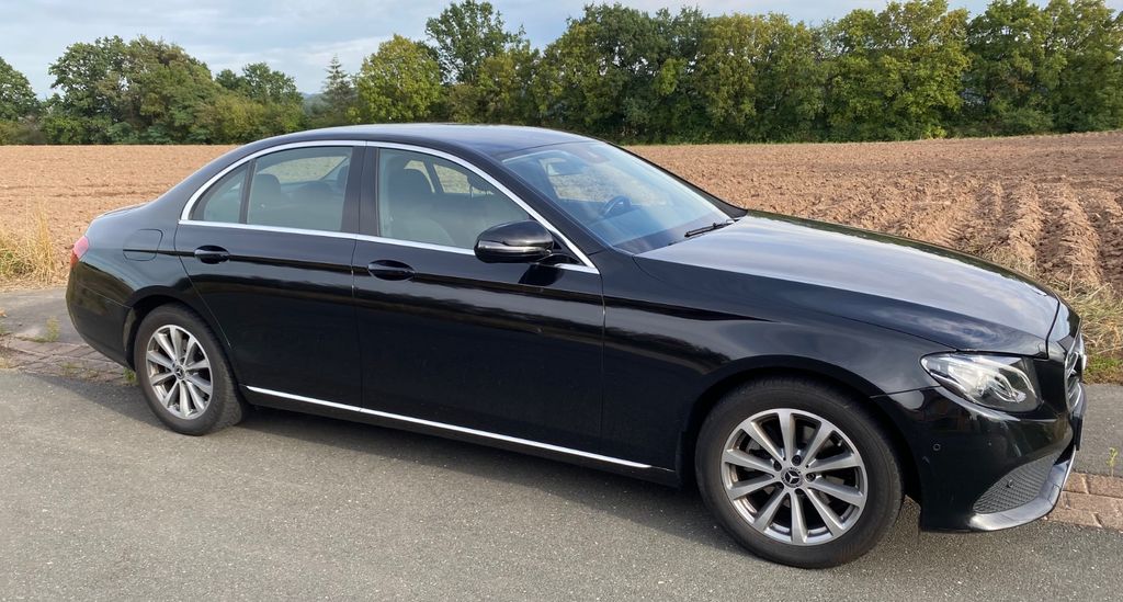 Bild des Angebotes Mercedes-Benz E 220 d Autom. - Standheizung AHK
