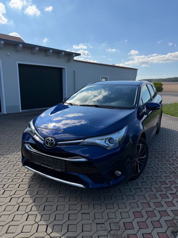 Bild des Angebotes Toyota Avensis 2,0-l-D-4D Team D. Touring Sports Te...