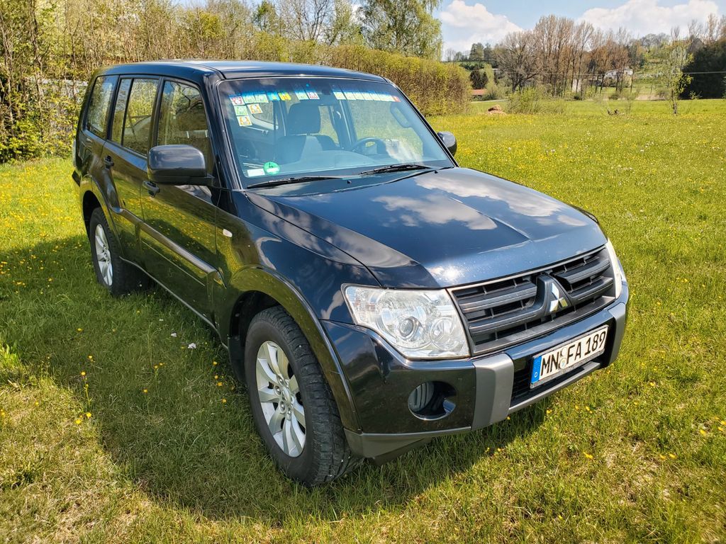 Bild des Angebotes Mitsubishi Pajero 3,2 DI-D 4WD Inform Inform