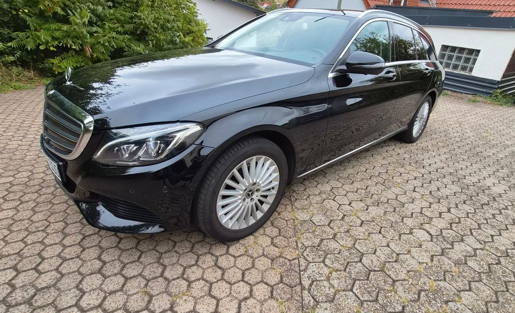 Bild des Angebotes Mercedes-Benz 220