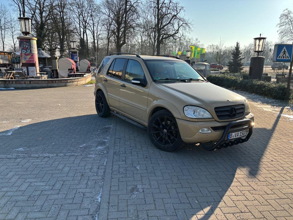 Bild des Angebotes Mercedes-Benz Mercedes W163 ML 400 CDI