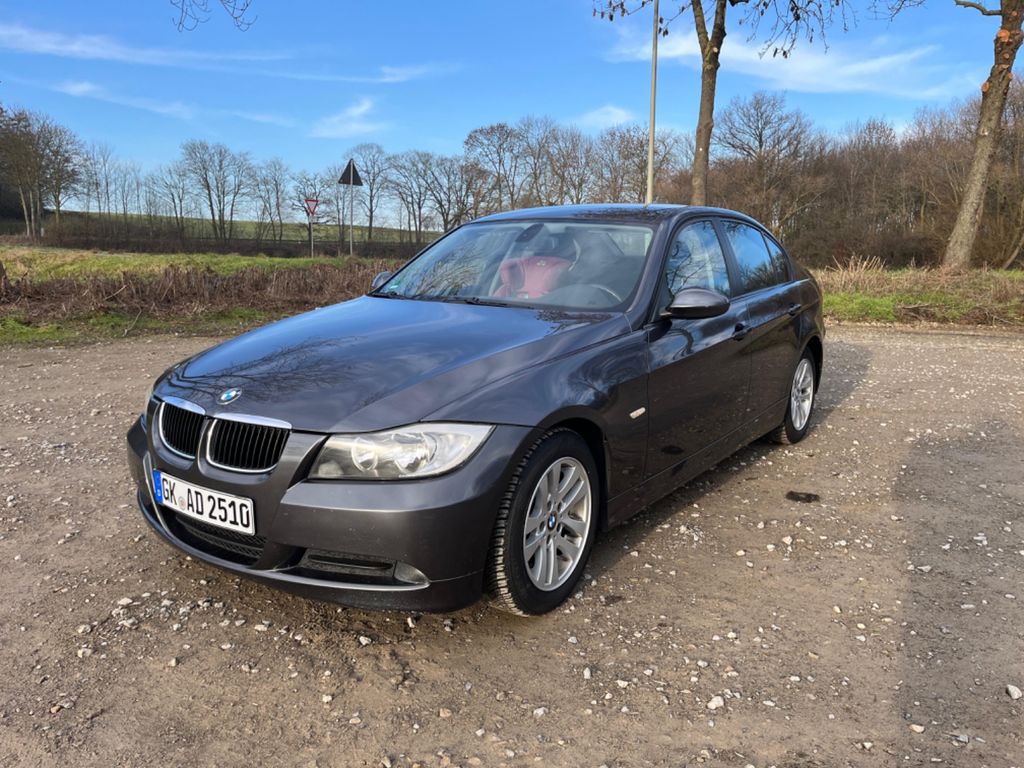 Bild des Angebotes BMW 320i - Sehr gepflegt