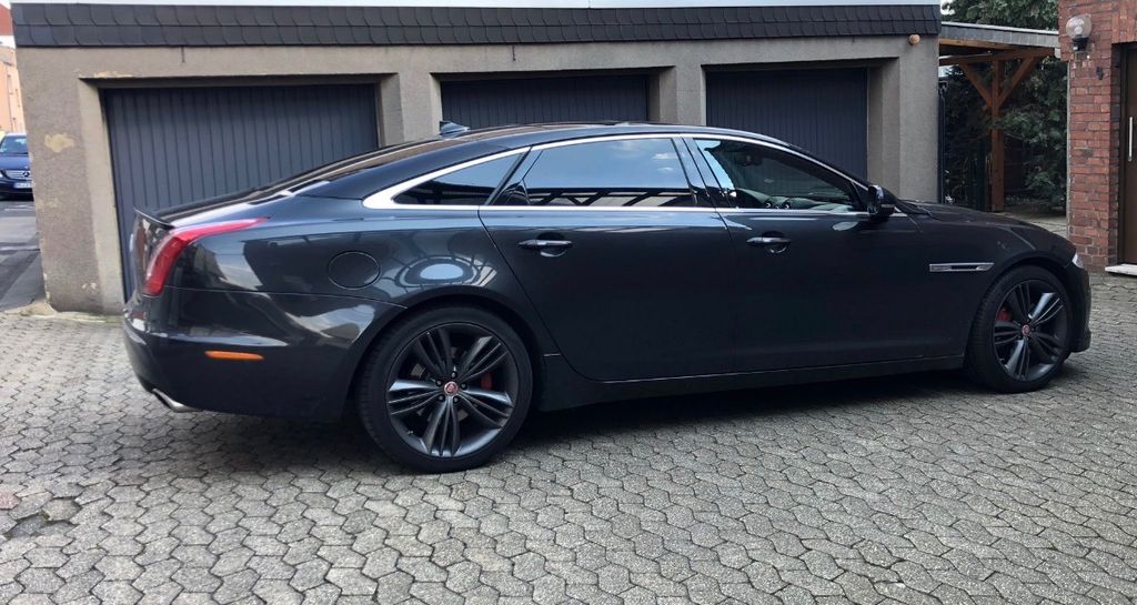 Bild des Angebotes Jaguar XJ Premium Luxury 3.0 V6 Diesel S Langvers. ...