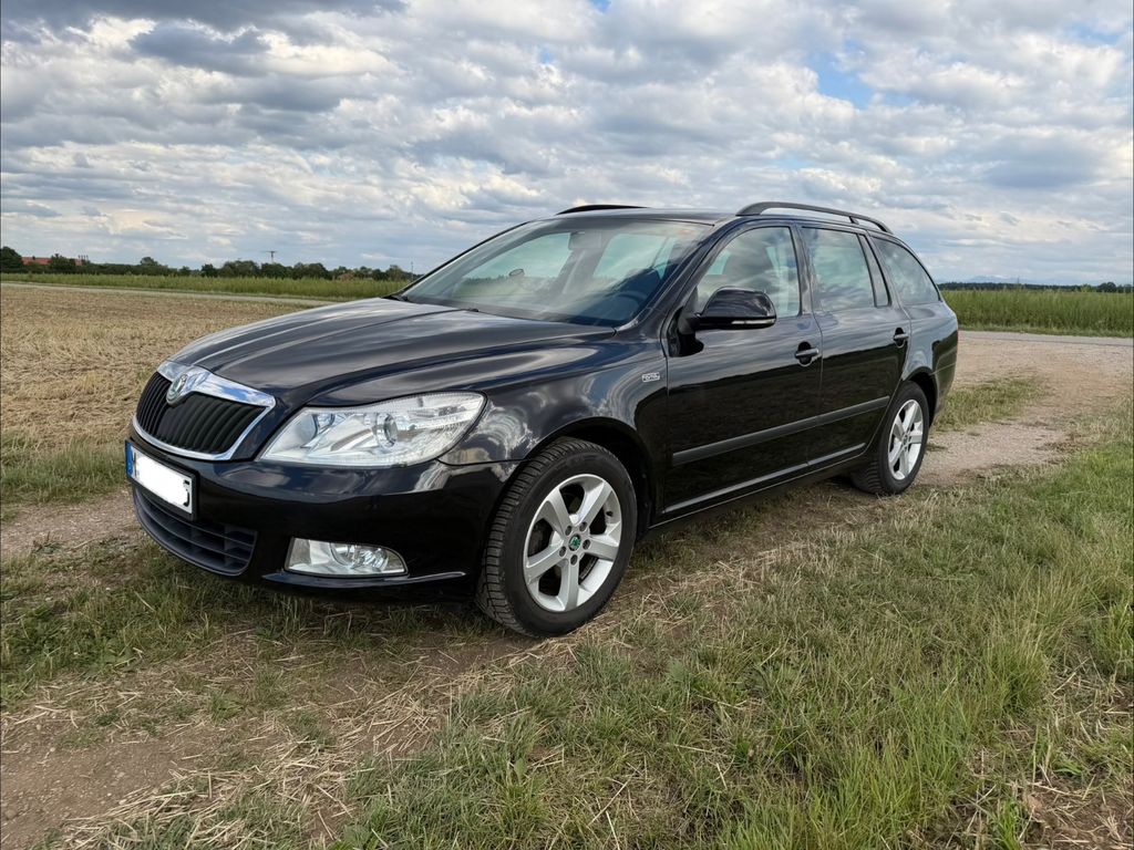 Bild des Angebotes Skoda Octavia 1.6 TDI Family Combi Family