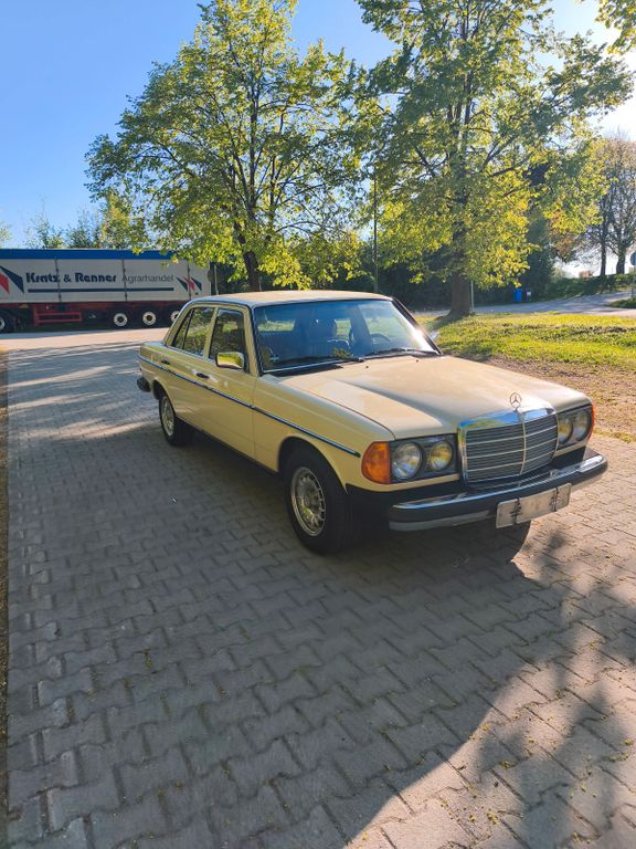 Bild des Angebotes Mercedes-Benz 300 Turbodiesel Limousine