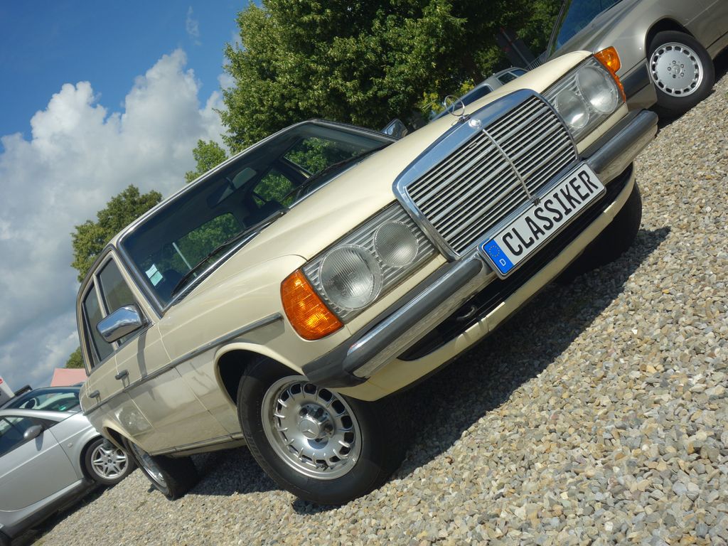 Bild des Angebotes Mercedes-Benz 300D  W123rostfrei ungeschweisst