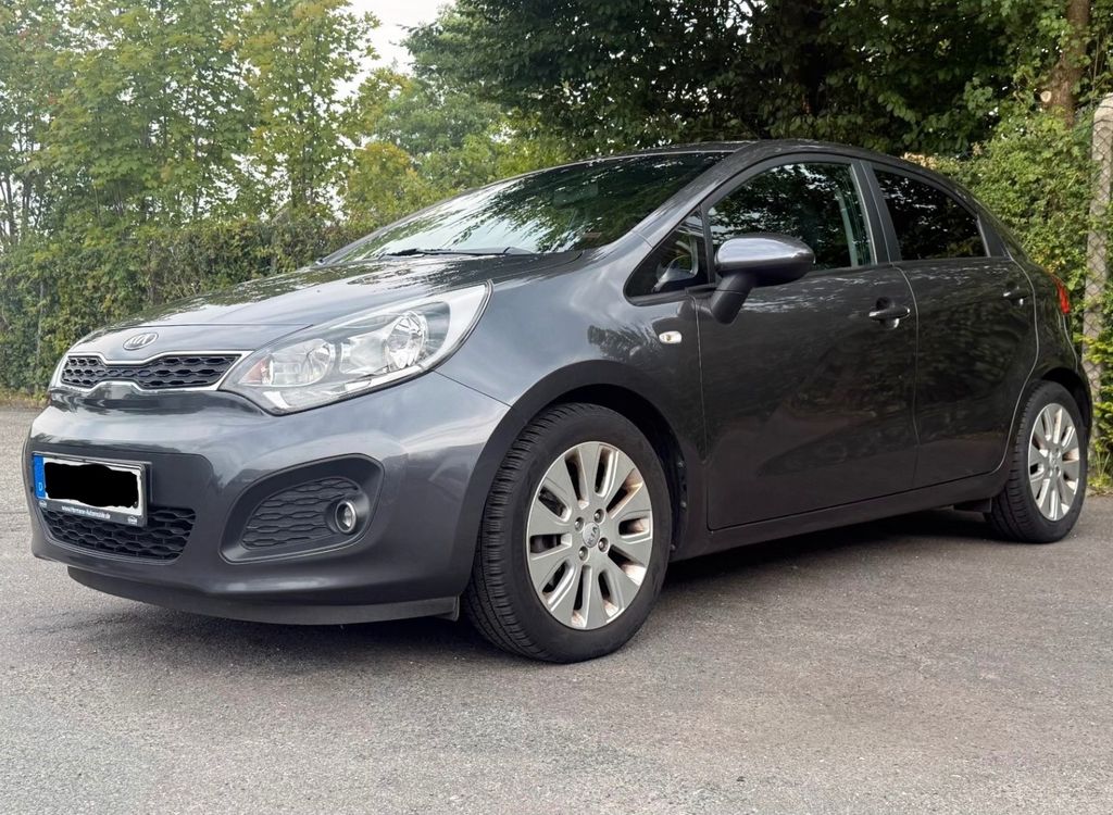 Bild des Angebotes Kia Rio 1.4 DREAM-TEAM*ANHÄNGERKUP.*SHZ*LENKRADHZNG