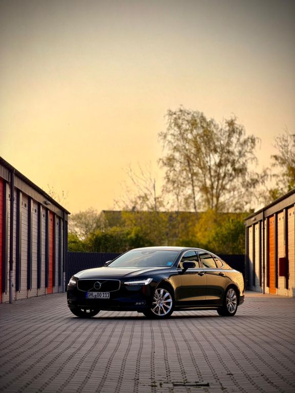 Bild des Angebotes Volvo S90 D5 AWD Geartronic Momentum Pro Momentum Pro