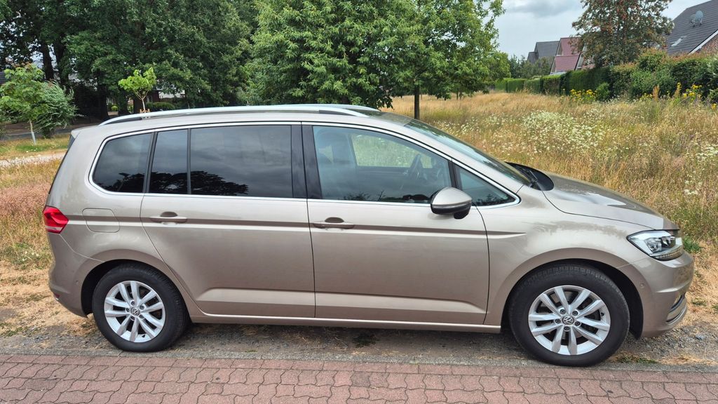 Bild des Angebotes Volkswagen Touran Highline 2.0 TDI SCR DSG
