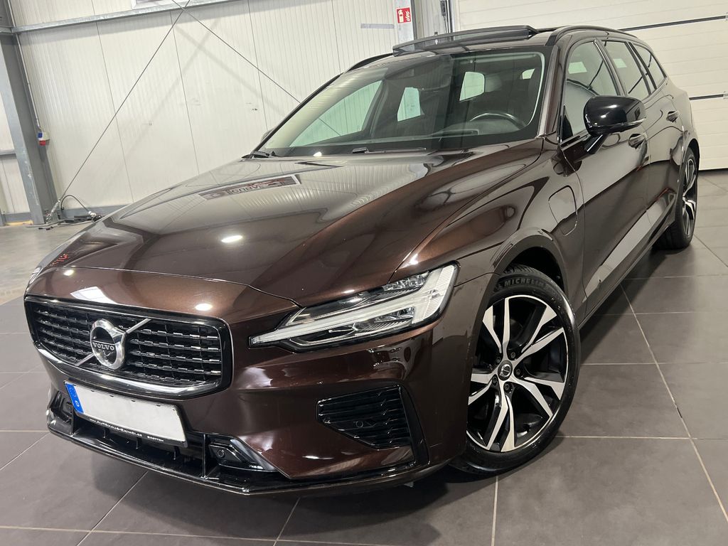 Bild des Angebotes Volvo V60 2.0 Hybrid Kombi Automatik *R-Desi*Pano*AHK*