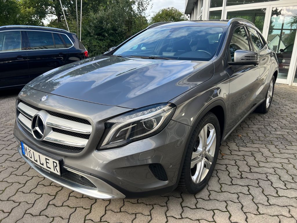 Bild des Angebotes Mercedes-Benz GLA 180 Sport Automatik Xenon 2.Hand