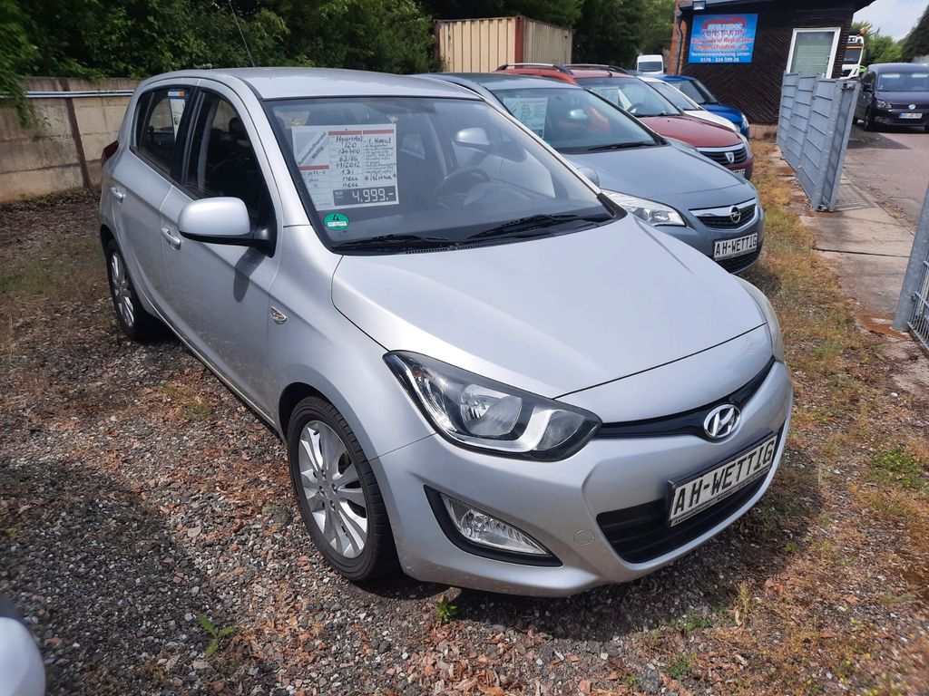 Bild des Angebotes Hyundai i20 5 Star Edition 1.Hand Klima  Allwetterreifen