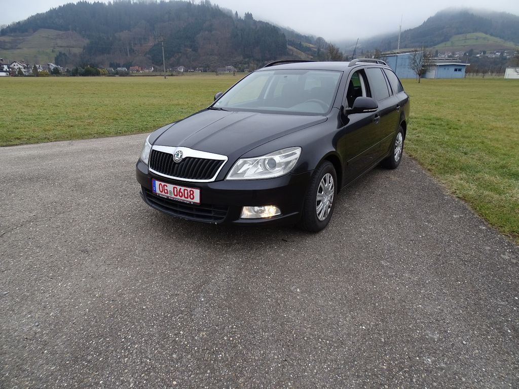 Bild des Angebotes Skoda Octavia Combi Ambiente Klima Sitzhzg.Tempom