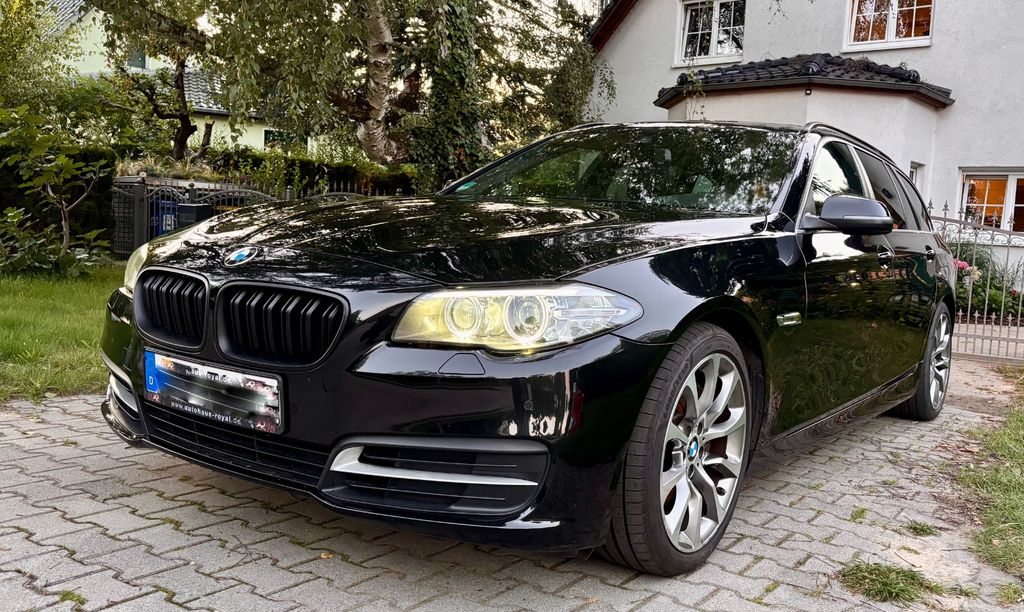 Bild des Angebotes BMW 525d /Aut./PANO/SoftClose/AHK/Leder/HUD/Nav.Prof
