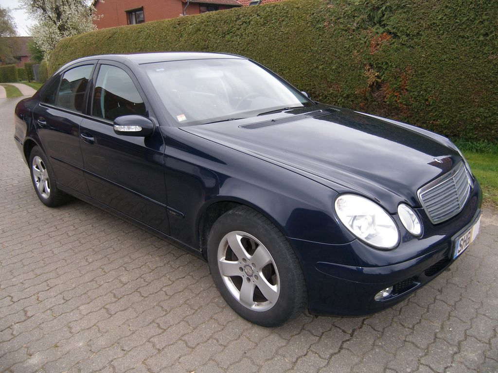 Bild des Angebotes Mercedes-Benz E 240 TÜV Allwetterr. AHK . guter Zustand