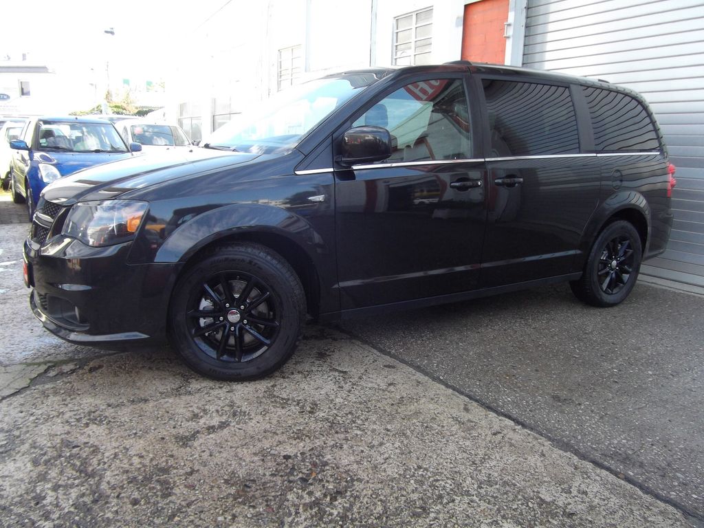 Bild des Angebotes Dodge Grand Caravan 3,6 iGT- Line wenig Km!