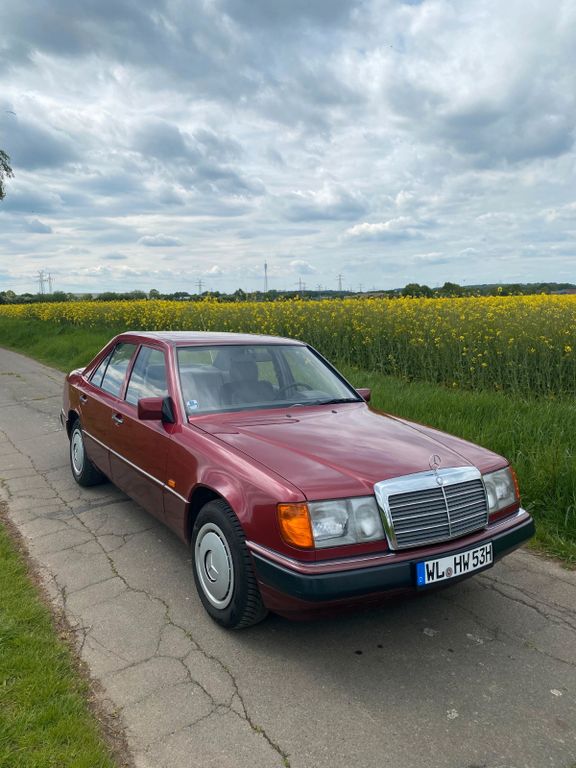 Bild des Angebotes Mercedes-Benz 230 E , H- Zulass., eSD, eFH, AHK , Schalter