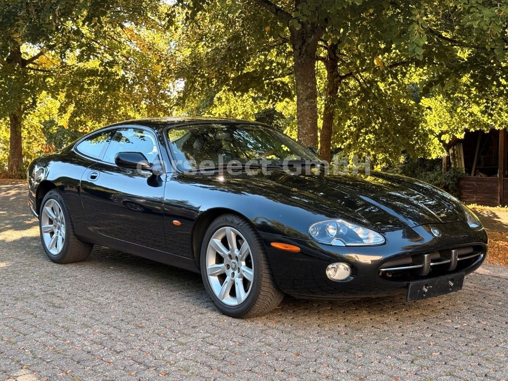 Bild des Angebotes Jaguar XK8 4.2 V8 Coupe