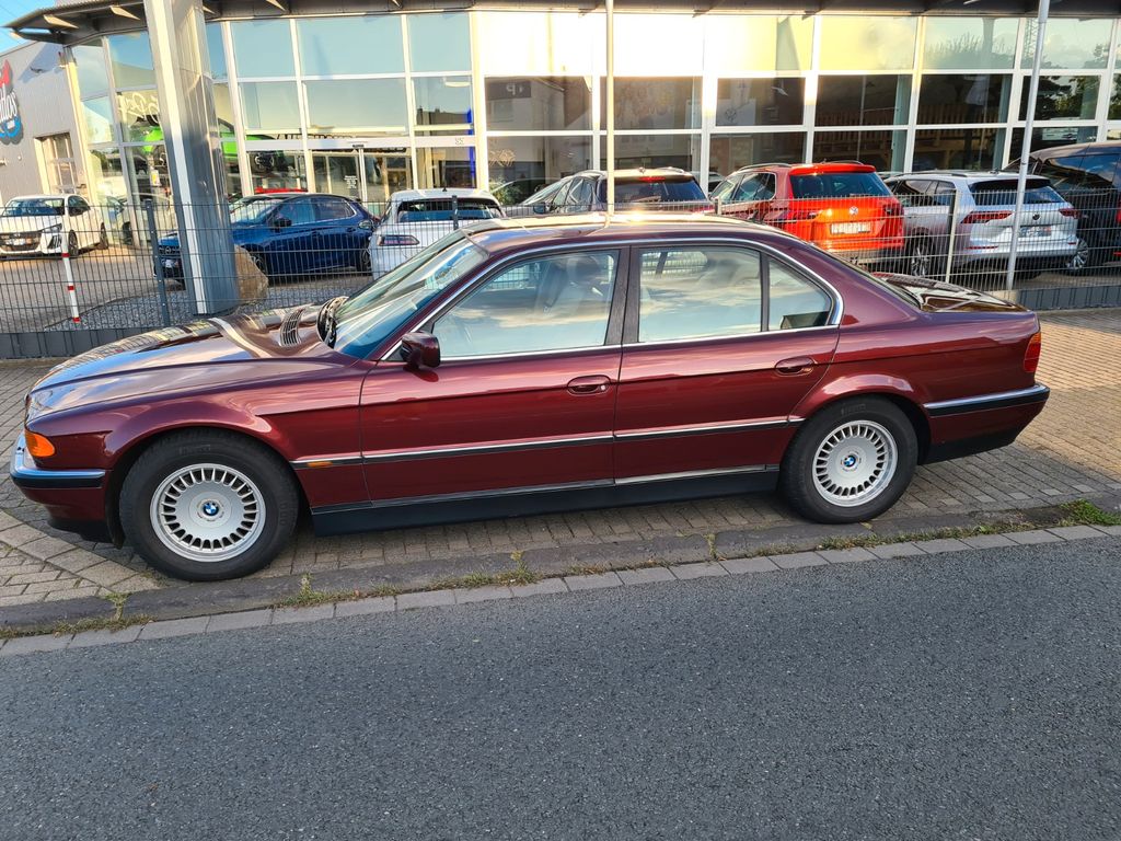 Bild des Angebotes BMW 735iA sehr ehrliches und gepflegtes Fahrzeug