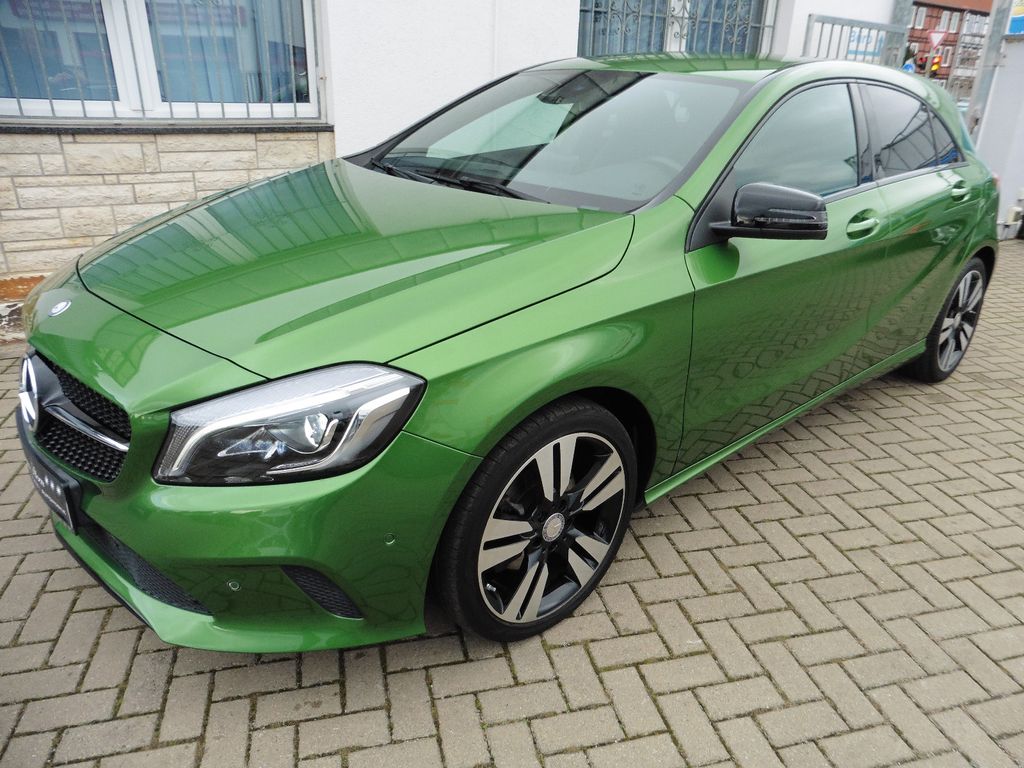 Bild des Angebotes Mercedes-Benz A 180 Black Night*LED*NAVI*PDC*WR*Tempomat...