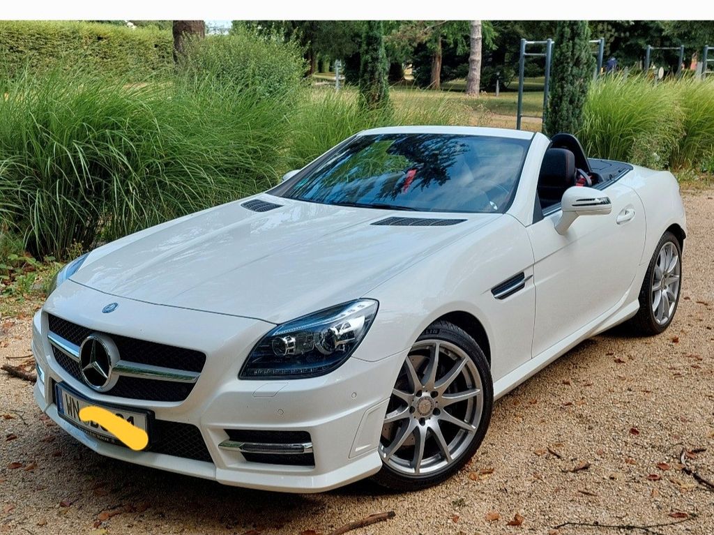Bild des Angebotes Mercedes-Benz SLK 200 - AMG, Pano, wenig KM, top gepflegt