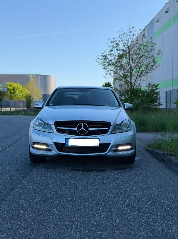 Bild des Angebotes Mercedes-Benz     Mercedes C300 CDI 4MATIC | PANO | KAMERA