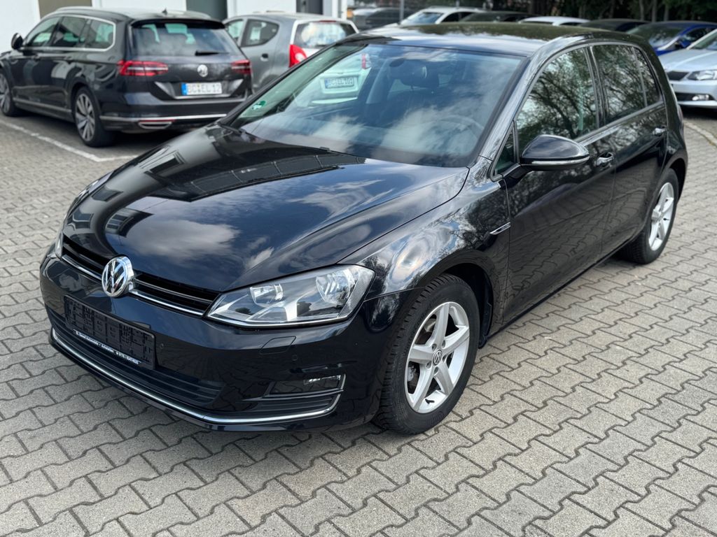 Bild des Angebotes Volkswagen Golf VII Lim. Lounge BMT 2 Hand SHZ PDC DSG