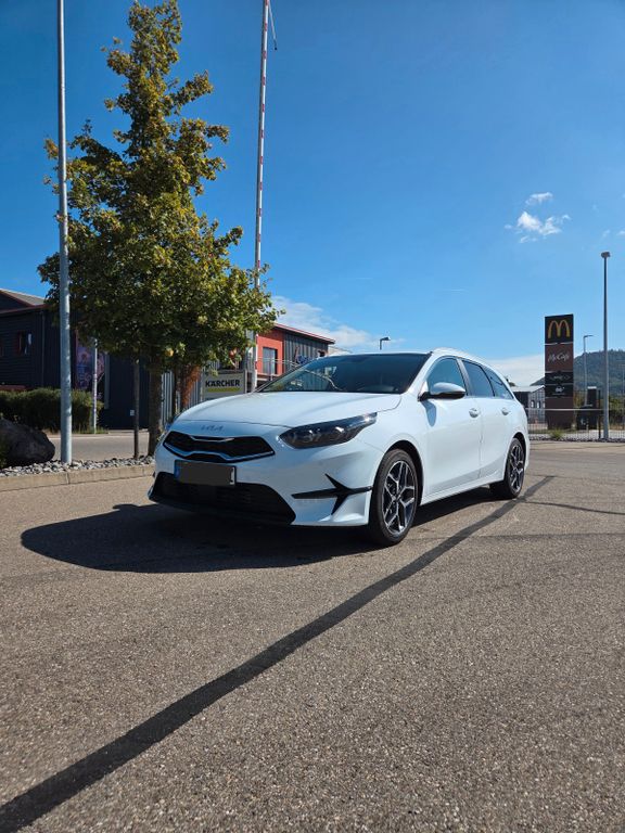 Bild des Angebotes Kia cee'd Sportswagon 1.5 T-GDI DCT Vision Sport...