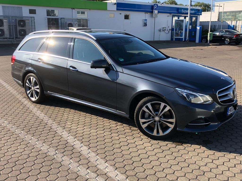 Bild des Angebotes Mercedes-Benz E 500 4MATIC T AirMatic AVANTGARDE