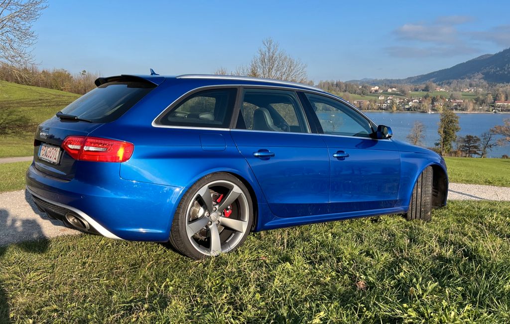 Bild des Angebotes Audi RS4 4.2 FSI S tronic quattro Avant -