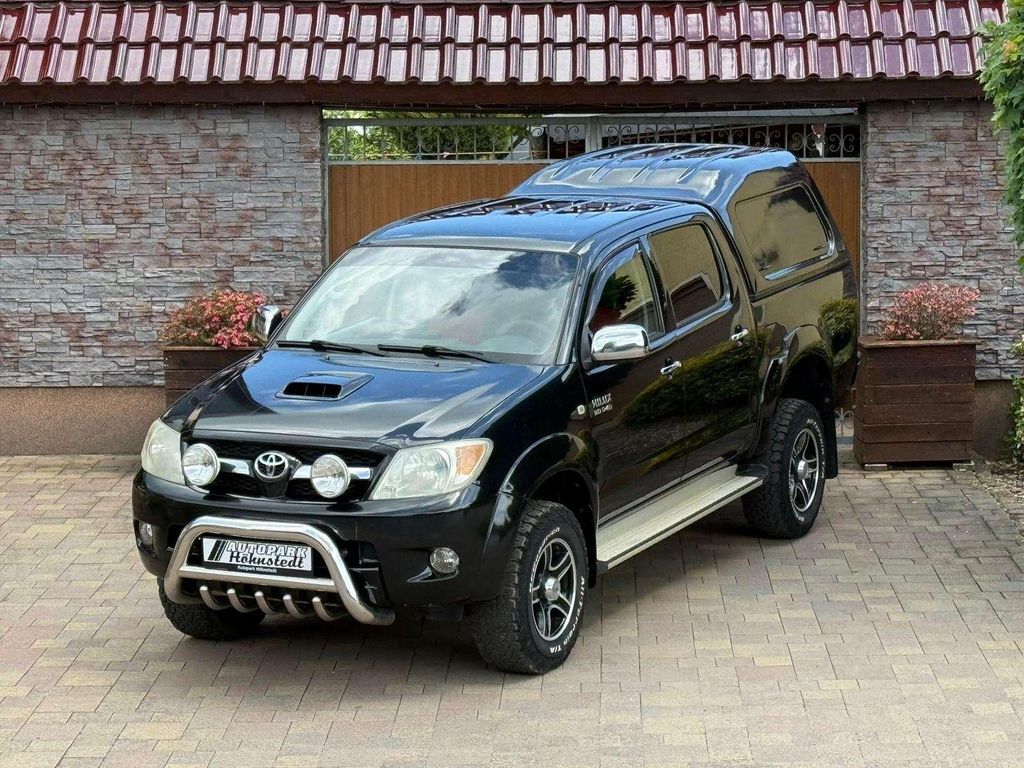 Bild des Angebotes Toyota Hilux Double Cab Sol 4x4