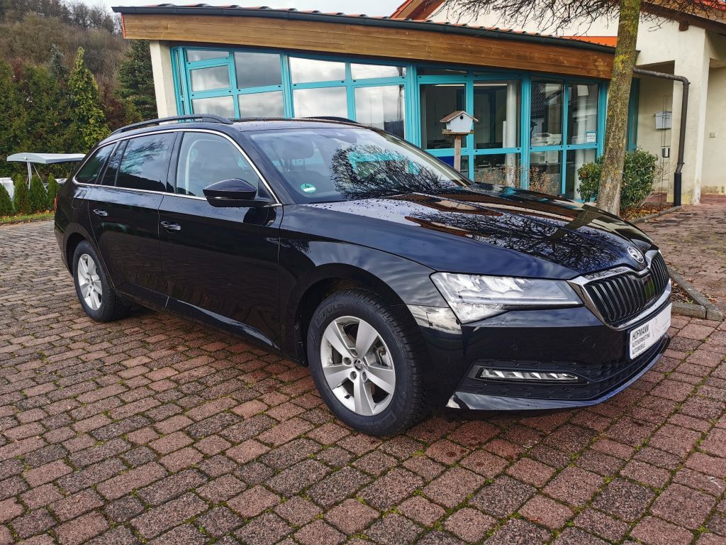 Bild des Angebotes Skoda Superb Combi 1.5 TSI DSG Ambition