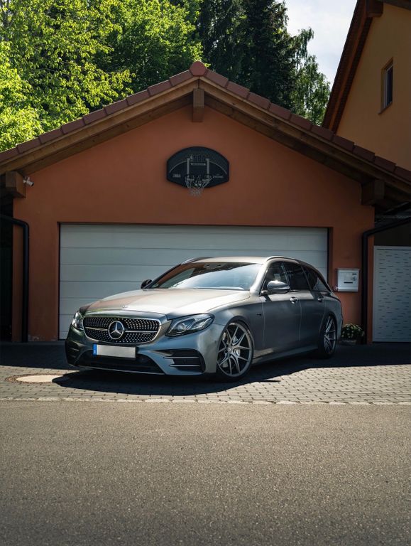 Bild des Angebotes Mercedes-Benz AHK/AIRM/AMBIENT/BURM/SITZBELÜ/Motor revidiert