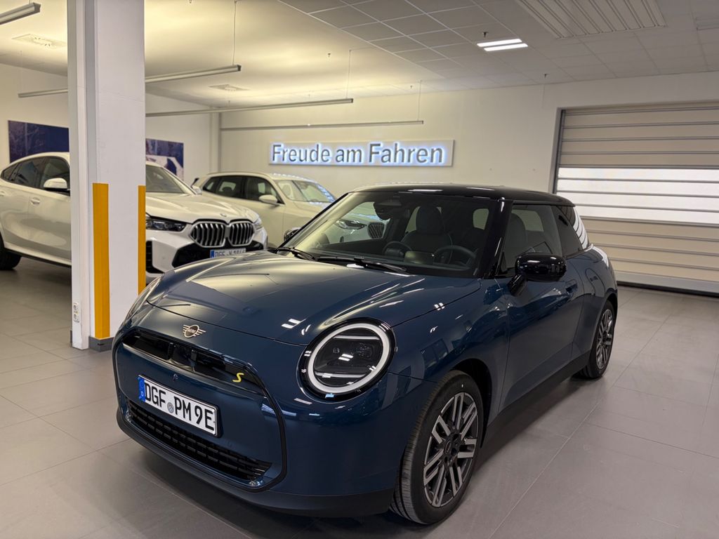 Bild des Angebotes MINI Cooper SE Classic Trim Classic Trim