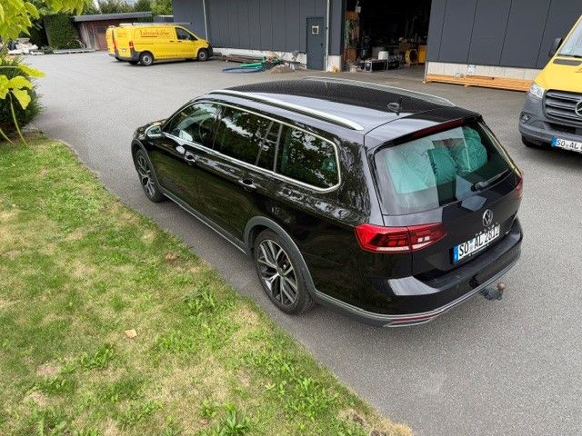 Bild des Angebotes Volkswagen Passat Alltrack 2.0 TDI SCR 147kW DSG 4MOTIO...