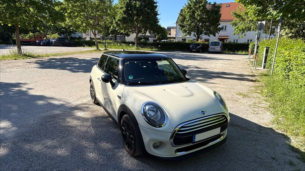 Bild des Angebotes MINI Cooper 8x Alu SHZ Navi Sport Chili