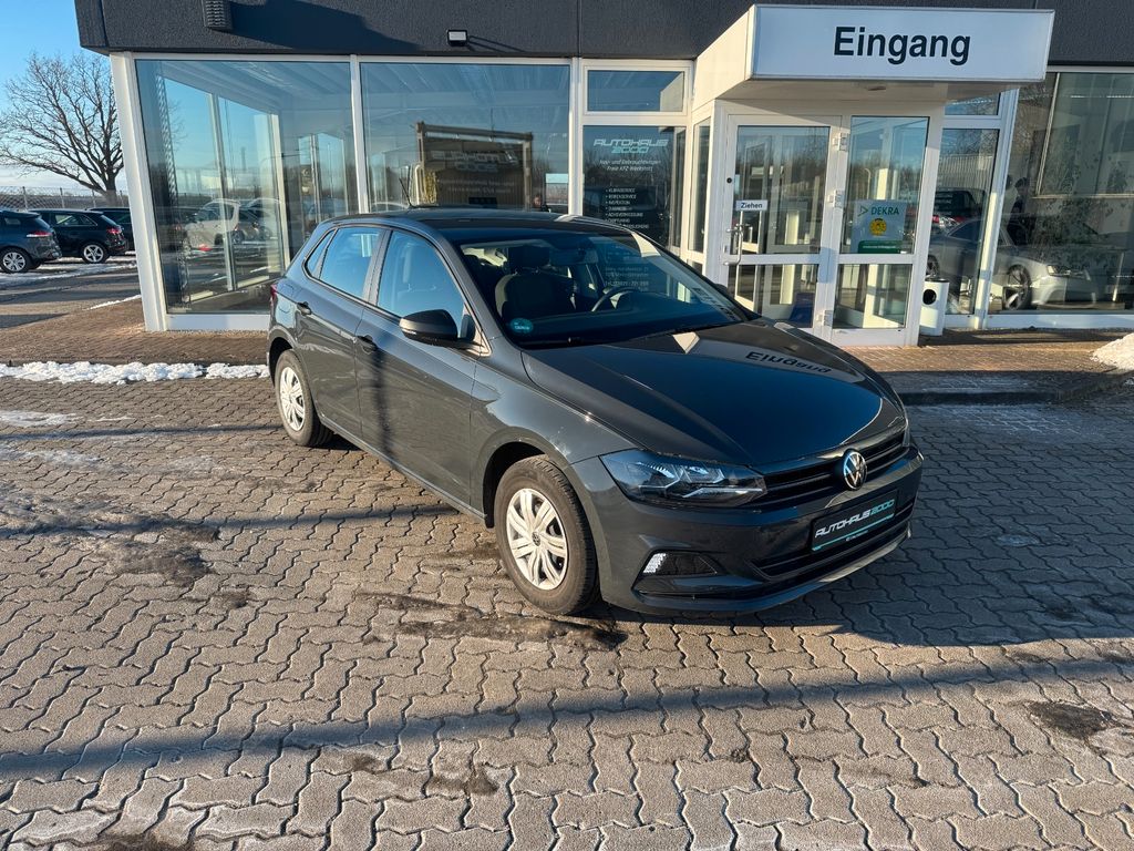 Bild des Angebotes Volkswagen Polo VI Trendline PDC, CarPlay, Sitzheizung