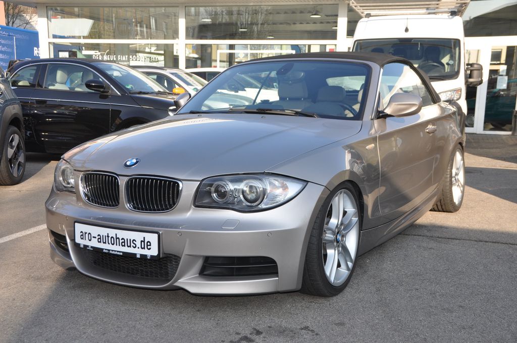 Bild des Angebotes BMW Cabrio 135i N54 - M Paket - Schaltgetriebe