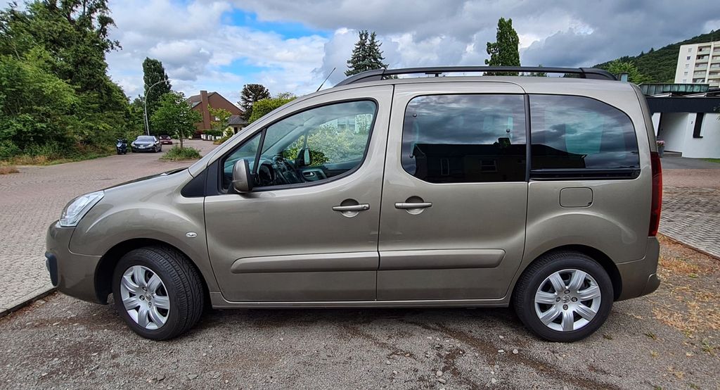 Bild des Angebotes Peugeot Partner Tepee Tepee Active PureTech 110 Active