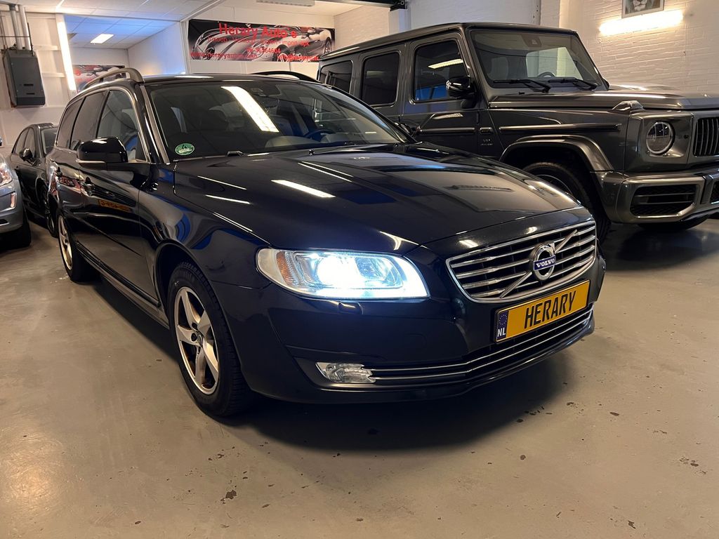 Volvo V70 2.0 D3 Polar+ Kombi Navi Leder BJ-17 EURO-6