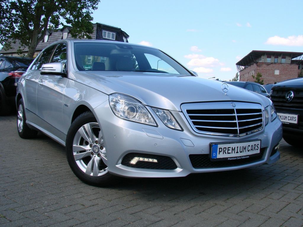 Bild des Angebotes Mercedes-Benz E 220 CDI Avantgarde BlueEfficiency Multikonturs