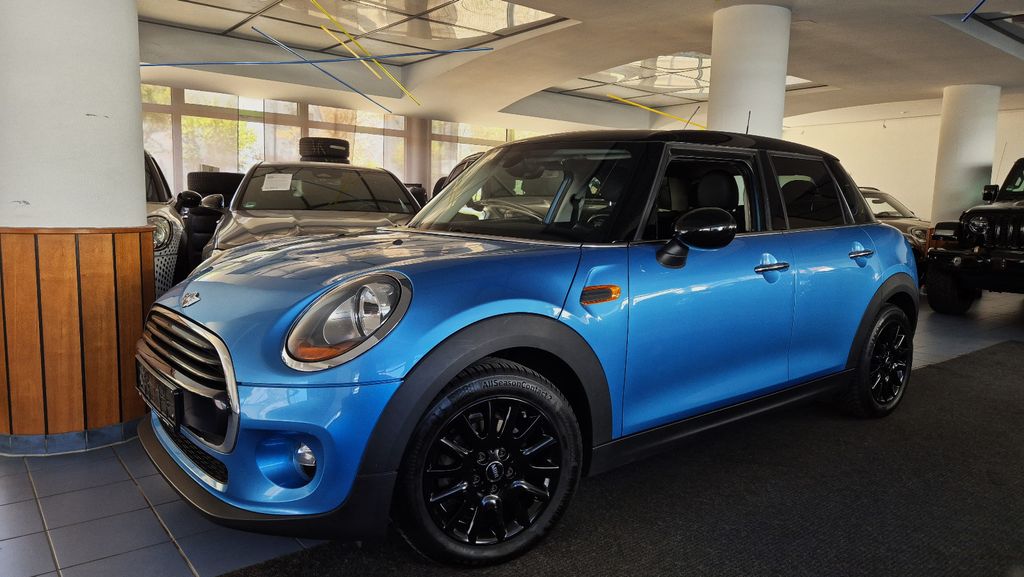 Bild des Angebotes MINI Cooper 5-trg/16"Alu/AUX/BT/Navi/PTS/SHZ/1.Hand