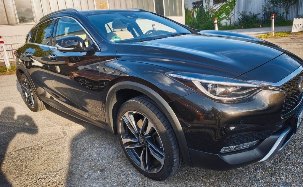 Bild des Angebotes Infiniti QX30 2.0t DCT AWD Luxe Tech Luxe Tech
