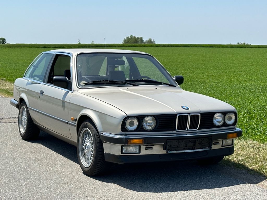 BMW 325e e30 Klappfenster ohne SSD H Kennzeichen