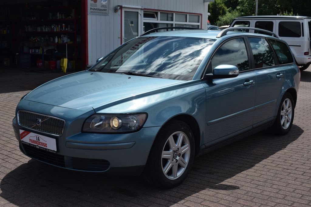 Bild des Angebotes Volvo V50 Kombi 2.0 Edition Dachreling HU NEU